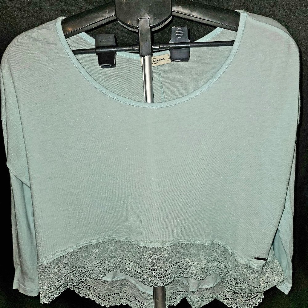 Ambercrombie & Fitch Crop Top